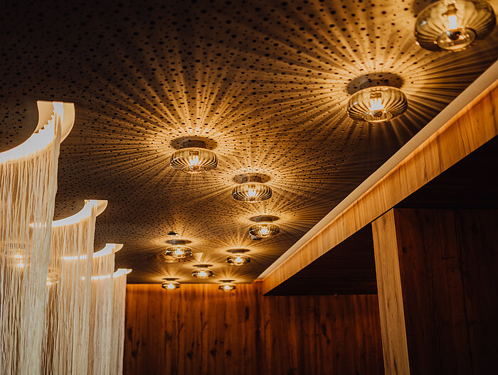 Stimmungsvolle Beleuchtung im Wellnesshotel Lürzerhof in Salzburg