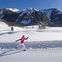 Ein Langläufer im Langlaufhotel Lürzerhof in Österreich