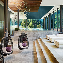 Indoorpool im Wellnesshotel Lürzerhof in Salzburg