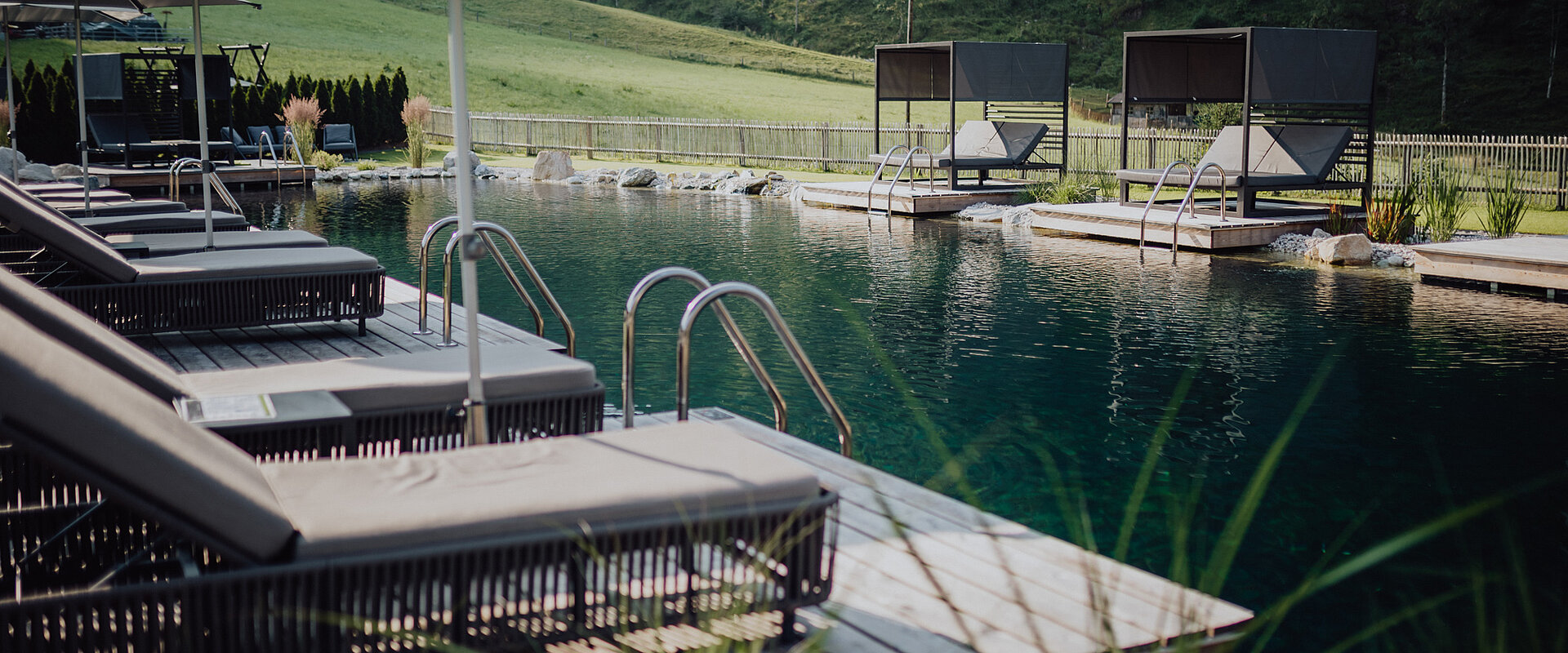 Der Bergseepool im Lürzerhof Wellnesshotel in Salzburg