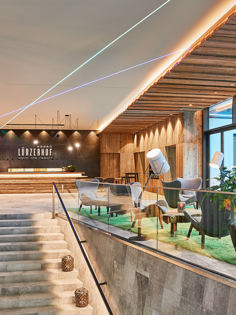 Gut zu wissen Die Rezeption des Wellnesshotels Lürzerhof in Salzburg